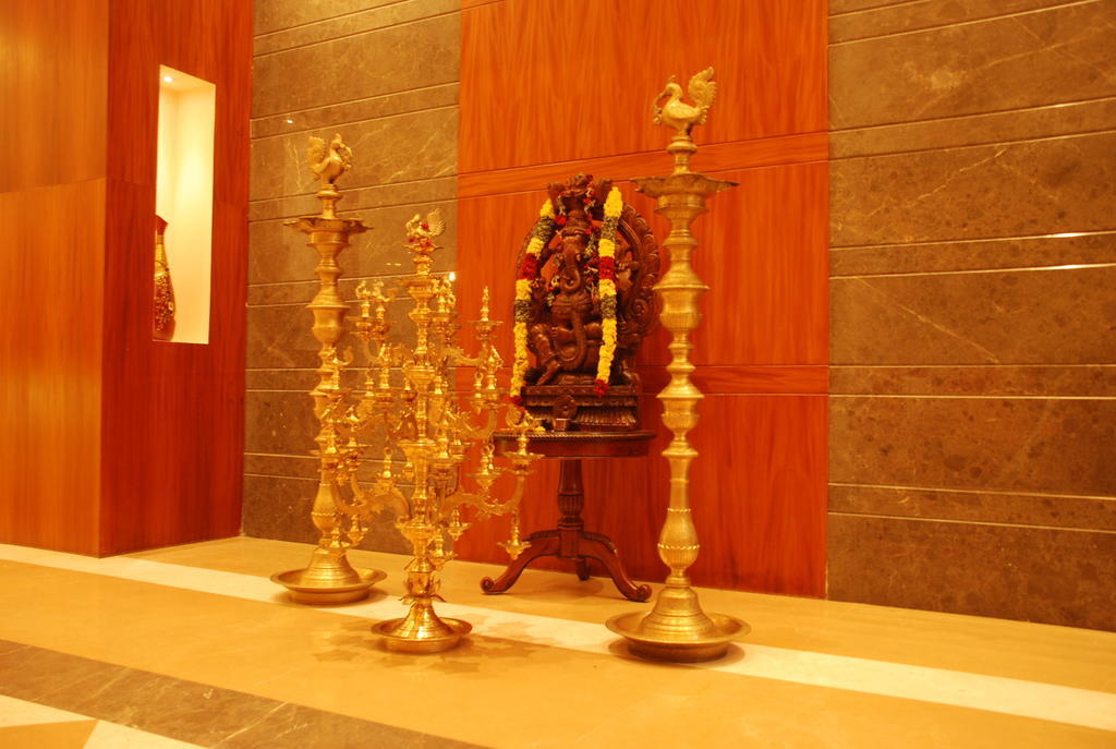 Pla Krishna Inn Tiruchirappalli Exterior photo